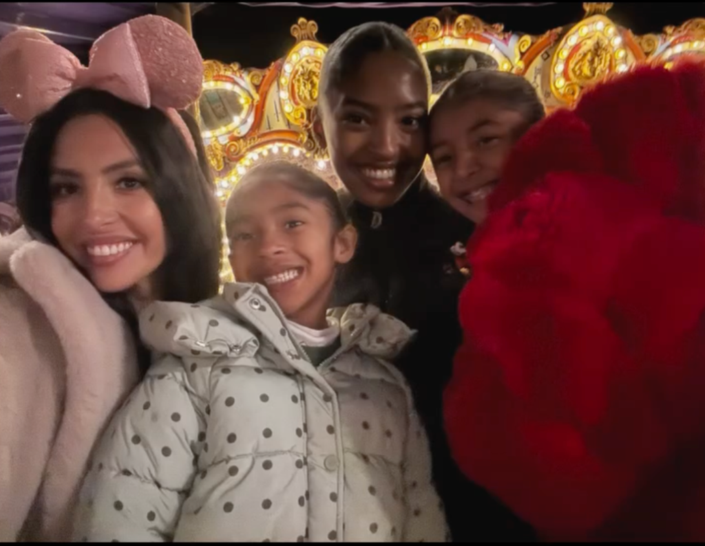 Vanessa Bryant and her daughters pose in holiday photo